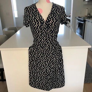 Mango Basics Short Sleeve Print Pattern Wrap Dress in Navy White Gold Size XXS